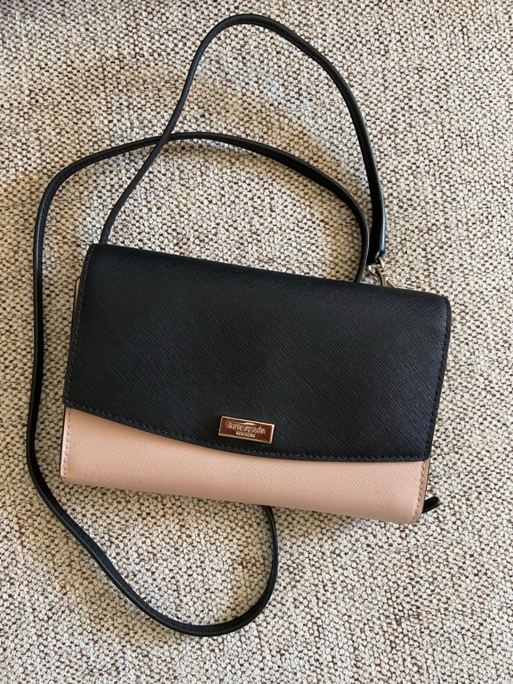 Kate Spade Pink and Black Laurel Way Winni Saffiano Leather Crossbody Clutch